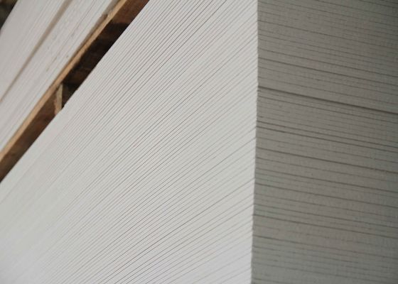 1220x2440mm Gypsum Board Interior Ceiling Non Combustible Gypsum Core Fire Resistant Plasterboard
